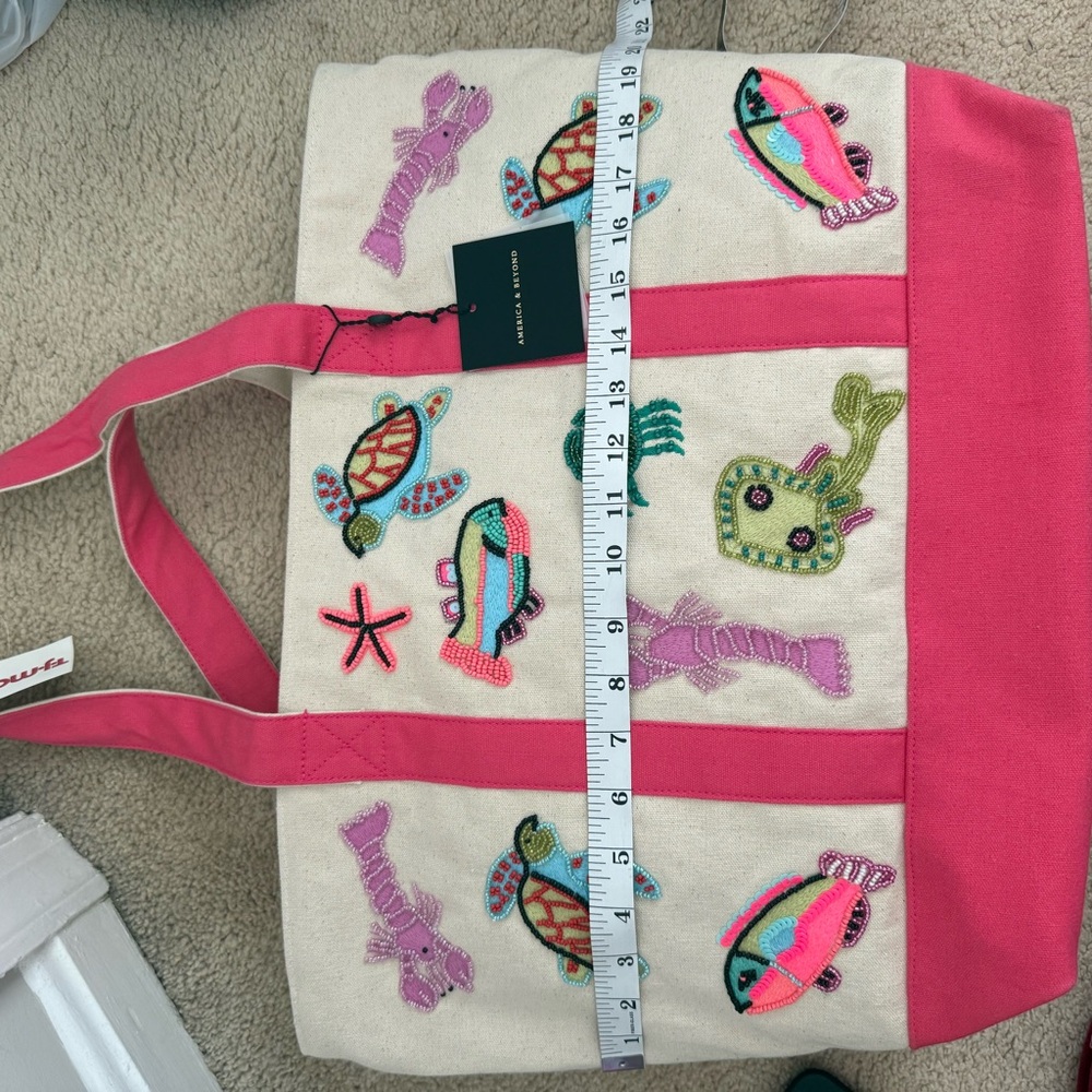 Underwater tales Pink and Cream Embroidered beaded Tote Bag boat bag - Picture 8 of 8